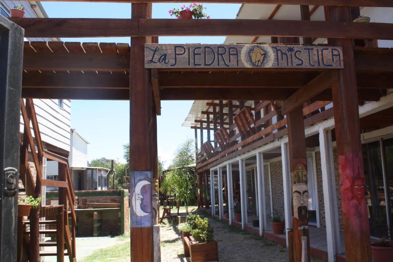 Posada Hostel La Piedra Mistica La Pedrera Exterior photo